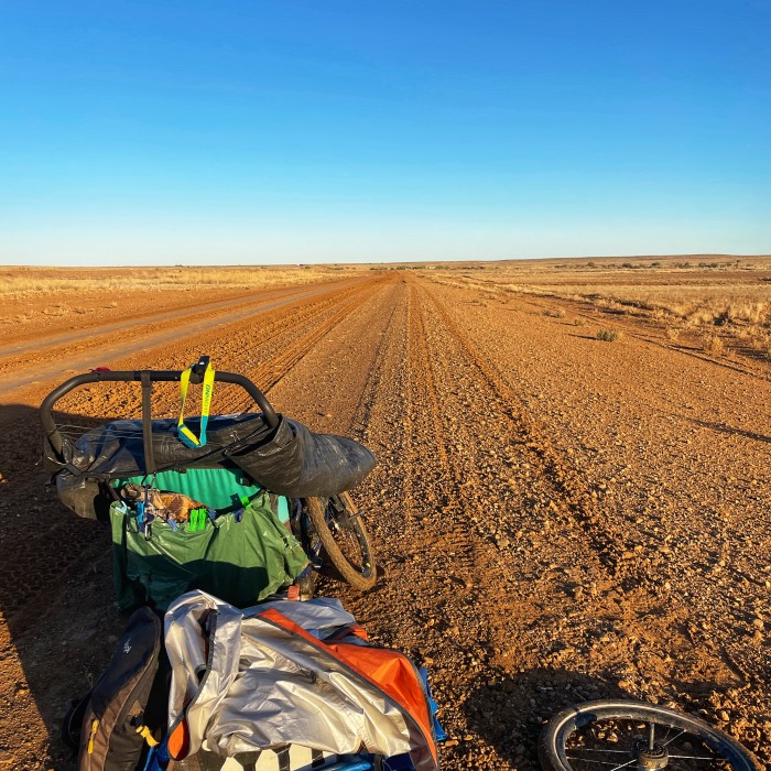 Pieroad - Outback Desert